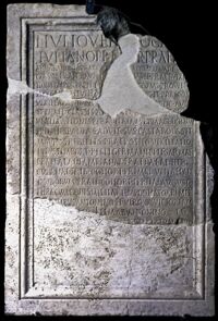 Lastra di L. Iulius Iulianus