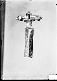 Fibula aurea d'arte barbarica del Palatino.