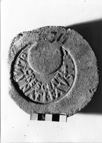 laterizio/ frammento/ con bollo