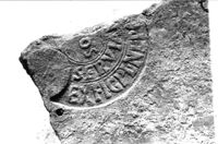 Laterizio con bollo circolare con orbicolo