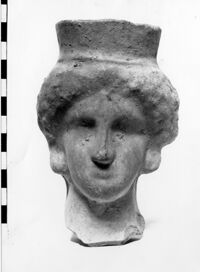 busto femminile votivo