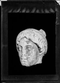 Tetsa di Hermes Apollo dell'Omphalos