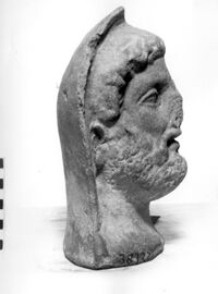 testa votiva maschile