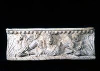 Sima fittile con decorazione in altorilievo