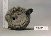 LUCERNA A BECCO CUORIFORME