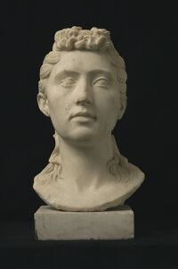 Ritratto di giovane donna