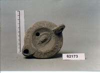 lucerna a becco arrotondato