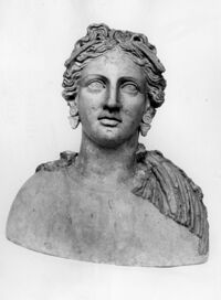 busto femminile votivo