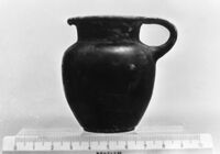 oinochoe a bocca rotonda