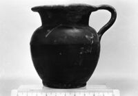 oinochoe a bocca rotonda