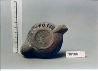 LUCERNA A BECCO CUORIFORME