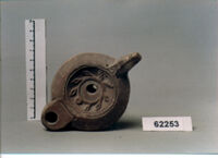 lucerna a becco arrotondato