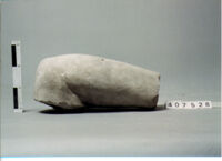 statua maschile/ braccio