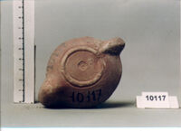 LUCERNA A BECCO CUORIFORME