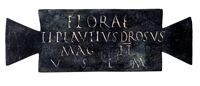 Lamina dedicata alla dea Flora