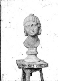 Ritratto di giovane donna