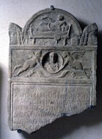 Lastra funeraria di Aurelius Martinus