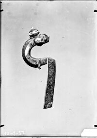 Fibula aurea d'arte barbarica del Palatino.