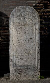 Stele funeraria di <i>Lucius Aemilius Candidus</i>
