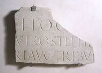 Lastra sepolcrale di Tacito