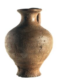 Olla sepolcrale graffita