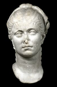 Ritratto di giovane donna