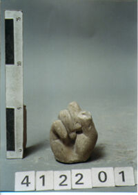 MANO DI STATUETTA