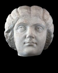 Ritratto di Annia Faustina