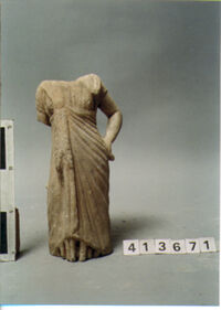 STATUETTA FEMMINILE