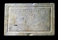 Lastra sepolcrale di L. Sextilius Philippus