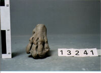 statua di animale/ zampa