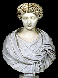 Busto di Giulia