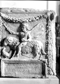 Ara con dedica a Giove