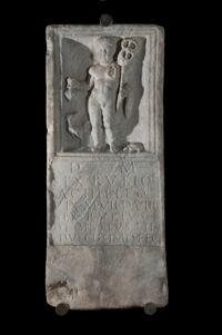 Stele funeraria di un bambino