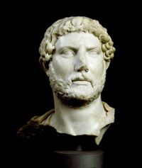 Busto con ritratto di Adriano