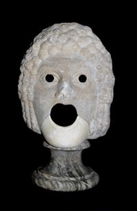 Maschera tragica femminile