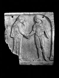 Frammento di sarcofago con scena di dextrarum iunctio