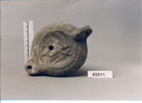 LUCERNA A BECCO CUORIFORME