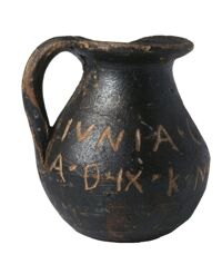 Olla sepolcrale graffita