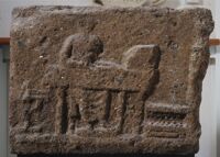 Rilievo di un banchiere