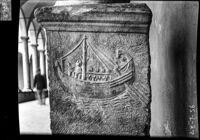 Ara con dedica del prefetto dell'Annona all'imperatore Costante