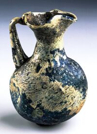 Brocchetta decorata ad impressioni