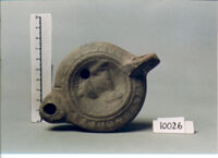 Lucerna a becco cuoriforme