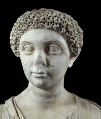 Statua di Giulia di Tito