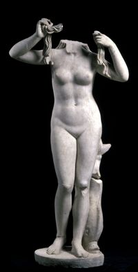 Statua di Afrodite Anadiomene