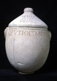 Urna di Q. Futius Olympus