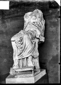 Statua di dea seduta, già Giustiniani